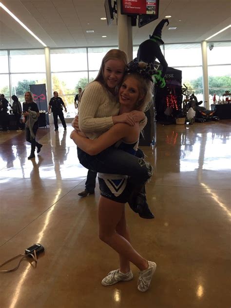 lesbian lift carry planetsuzy